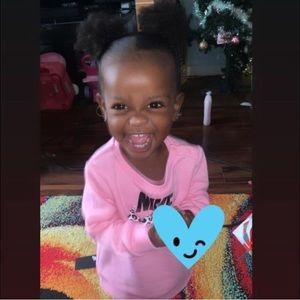 Meet your Posher, Scarlet